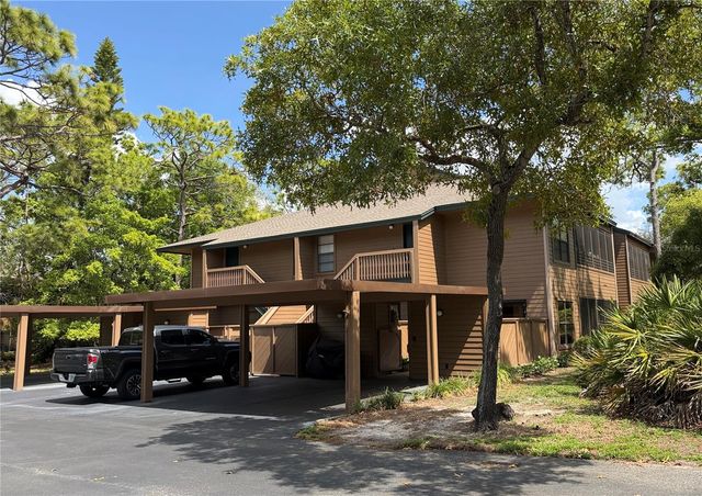 1001 LENNOX ROAD W, Palm Harbor, FL 34683