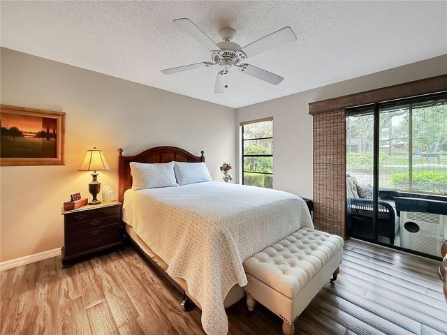 1001 LENNOX ROAD W, Palm Harbor, FL 34683