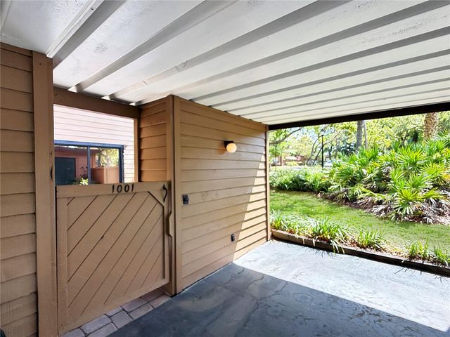 1001 LENNOX ROAD W, Palm Harbor, FL 34683