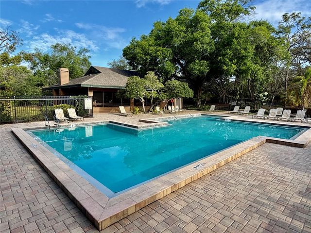 1001 LENNOX ROAD W, Palm Harbor, FL 34683