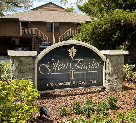 1001 LENNOX ROAD W, Palm Harbor, FL 34683