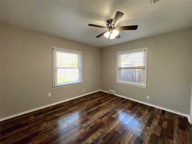 5716 N Wells Circle, Westworth Village, TX 76114