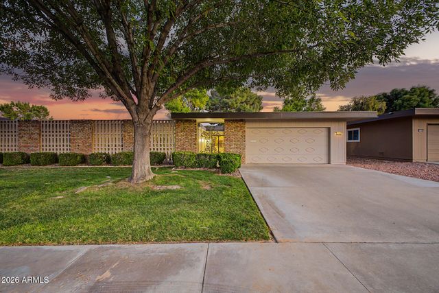 10345 W GARNETTE Drive, Sun City, AZ 85373