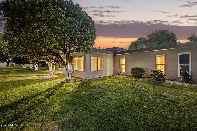 10345 W GARNETTE Drive, Sun City, AZ 85373