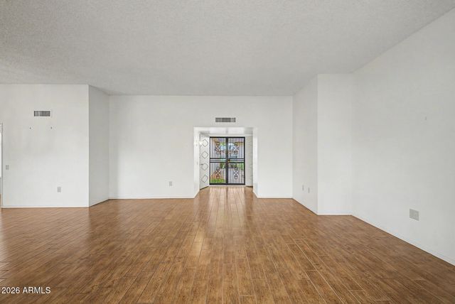 10345 W GARNETTE Drive, Sun City, AZ 85373