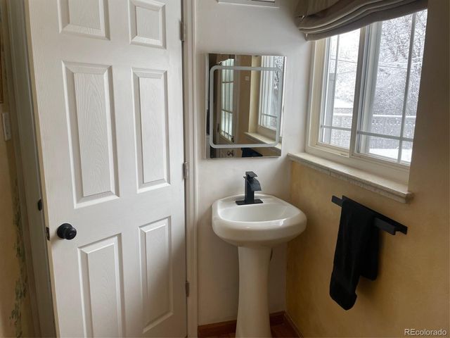 1030 Krameria Street, Denver, CO 80220