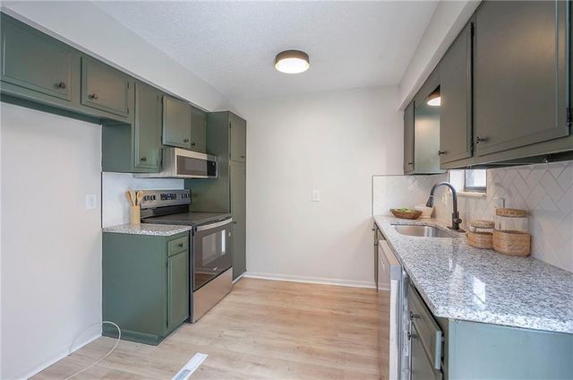 107 Baker Street, Buckner, MO 64016