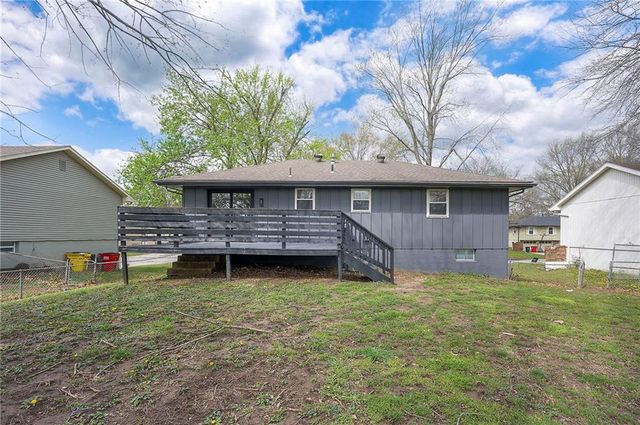 107 Baker Street, Buckner, MO 64016