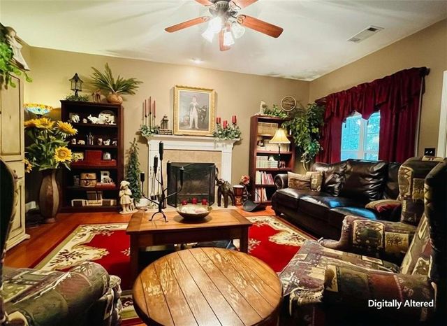 933 Vinings Drive, Winder, GA 30680