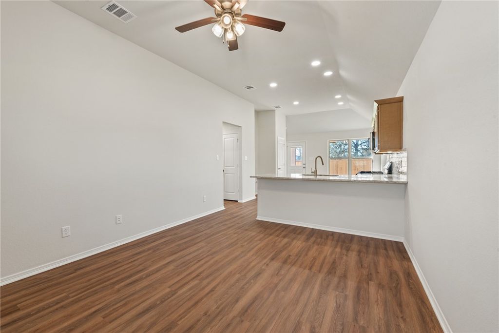 1231 High Street, Navasota, TX 77868 — photo 5