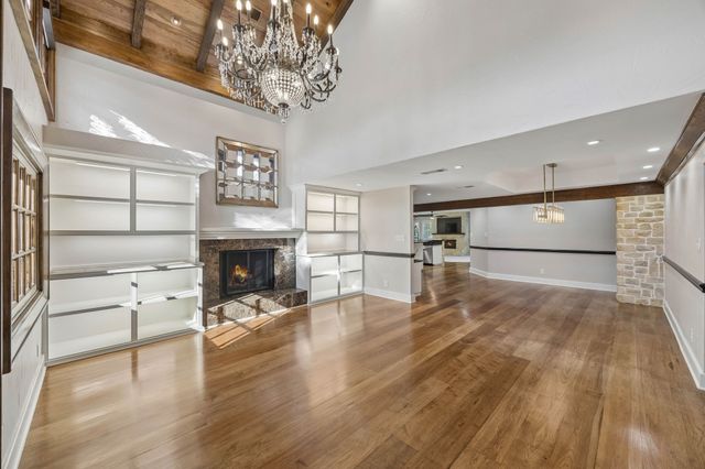585 Shady Oaks Drive, Southlake, TX 76092