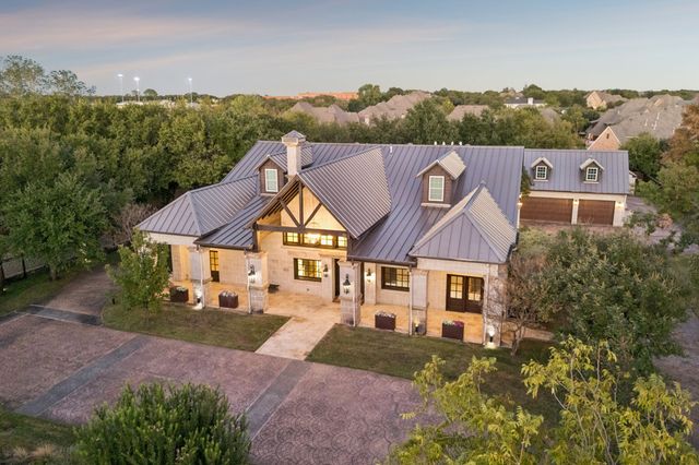 585 Shady Oaks Drive, Southlake, TX 76092