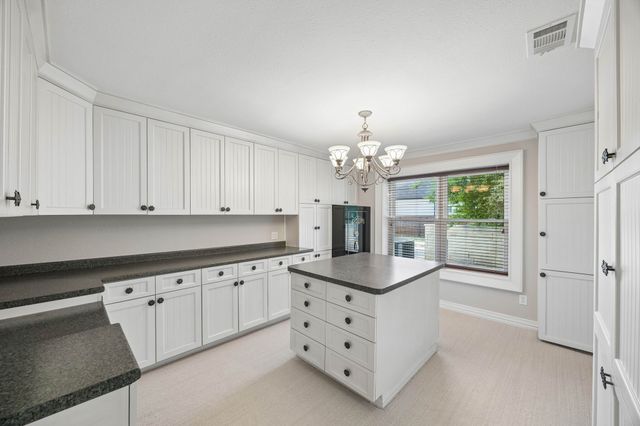 585 Shady Oaks Drive, Southlake, TX 76092