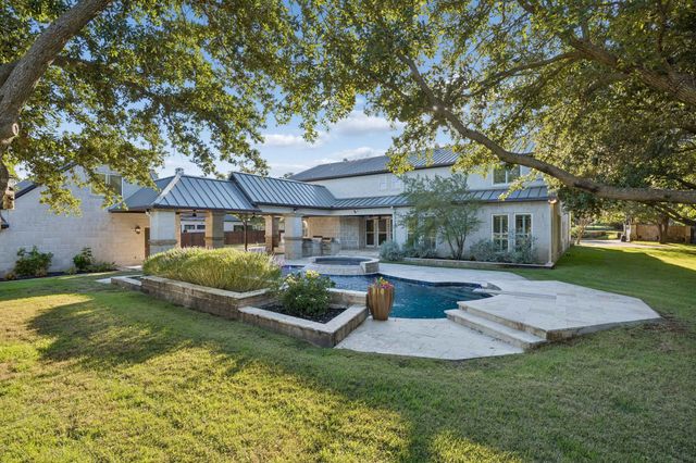 585 Shady Oaks Drive, Southlake, TX 76092
