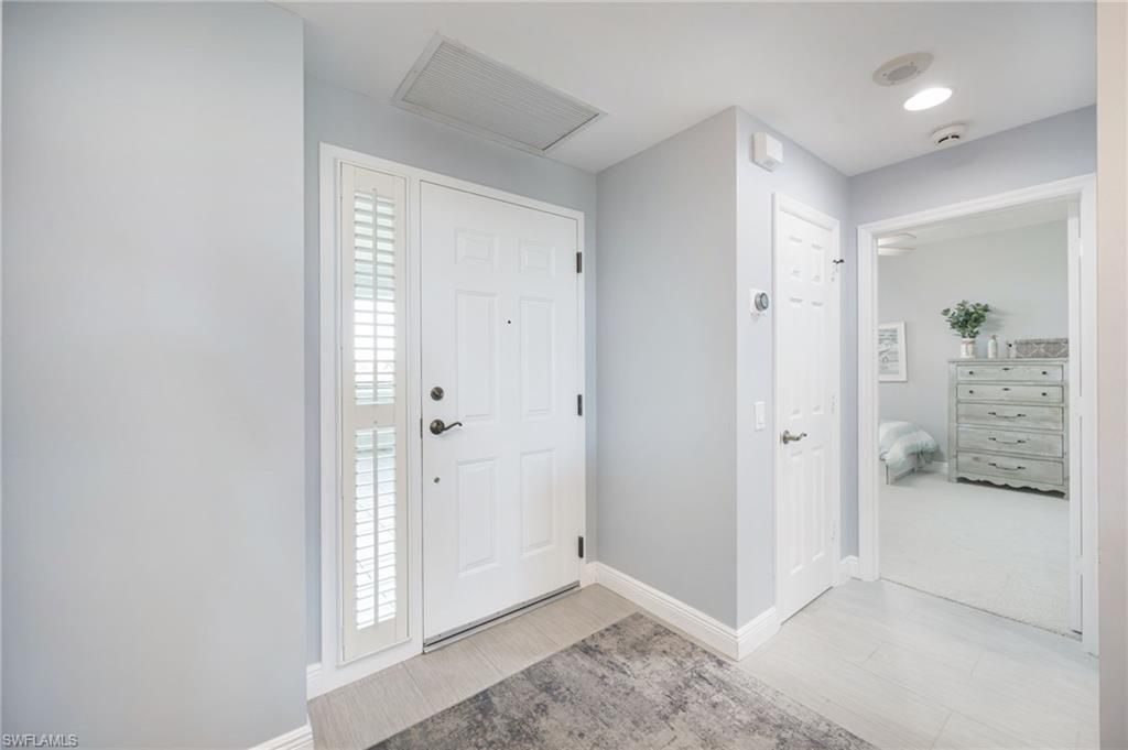 425 Cove Tower DR 502, NAPLES, FL 34110 — photo 2