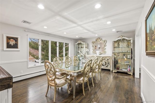 1 Darby Road, Airmont, NY 10952