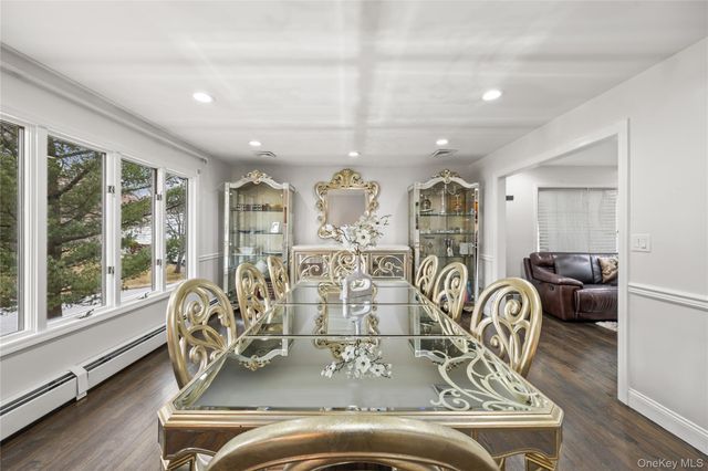 1 Darby Road, Airmont, NY 10952