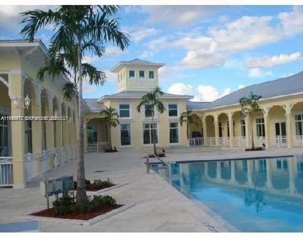 134 SE 28th Ter 4, Homestead, FL 33033