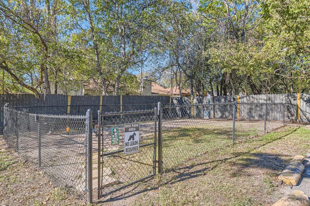 6700 Cooper LN 14, Austin, TX 78745