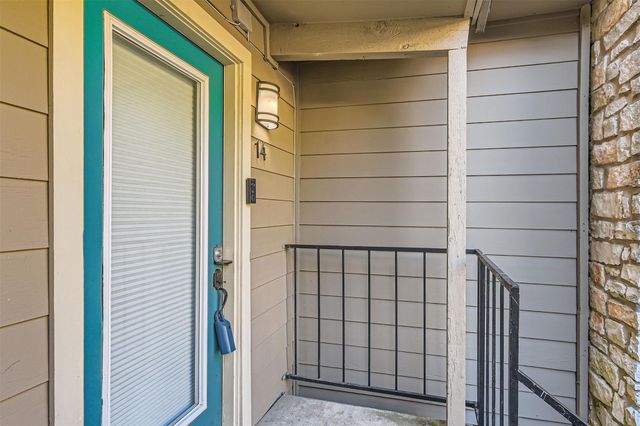 6700 Cooper LN 14, Austin, TX 78745