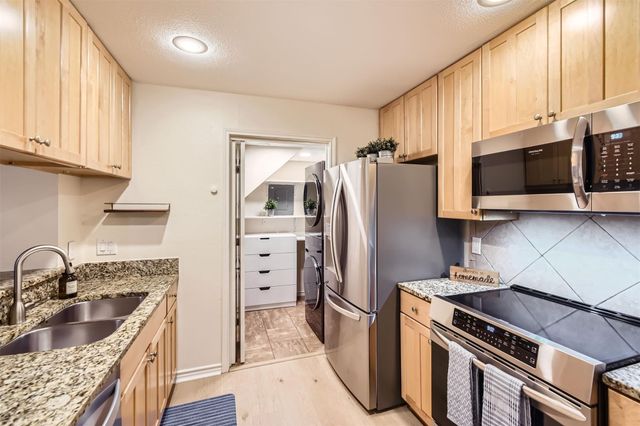 6700 Cooper LN 14, Austin, TX 78745