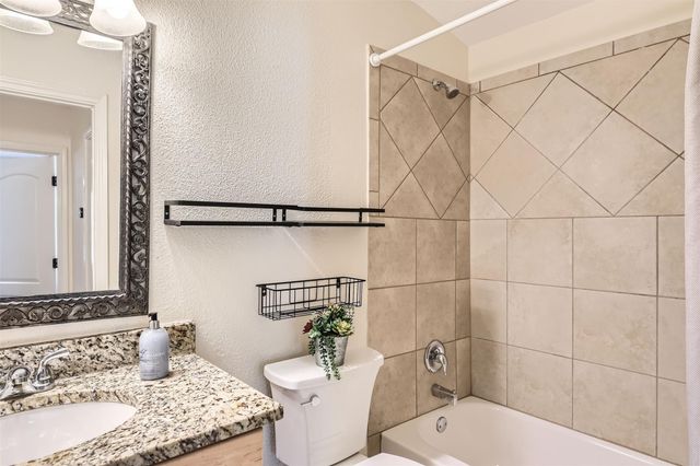 6700 Cooper LN 14, Austin, TX 78745