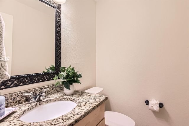 6700 Cooper LN 14, Austin, TX 78745