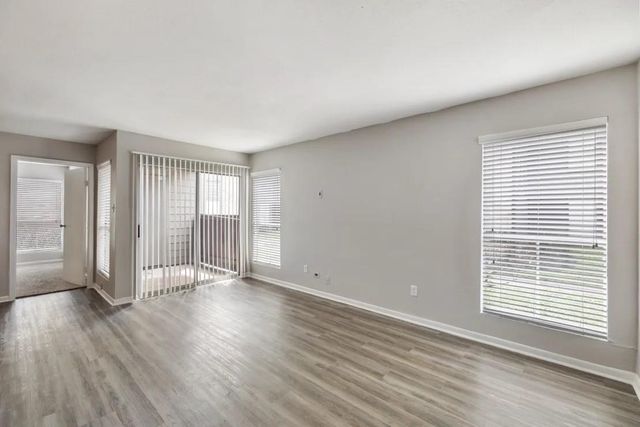 11715 S Glen Drive 101T-1, Houston, TX 77099