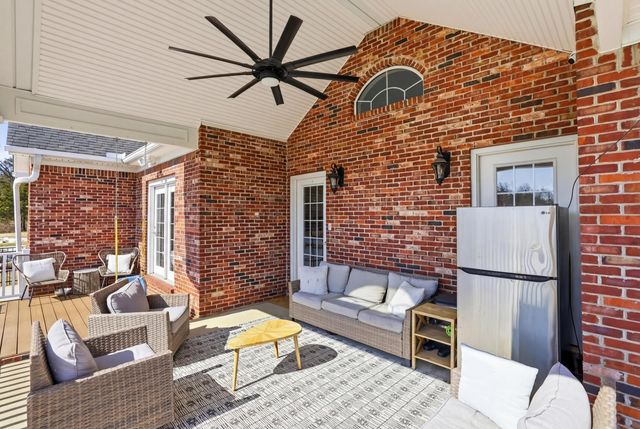 2000 Webster Road, Danville, KY 40422