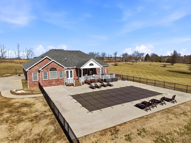 2000 Webster Road, Danville, KY 40422