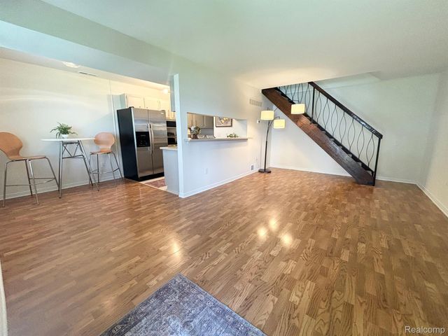 2814 WILLOW, Orion Charter Township, MI 48360