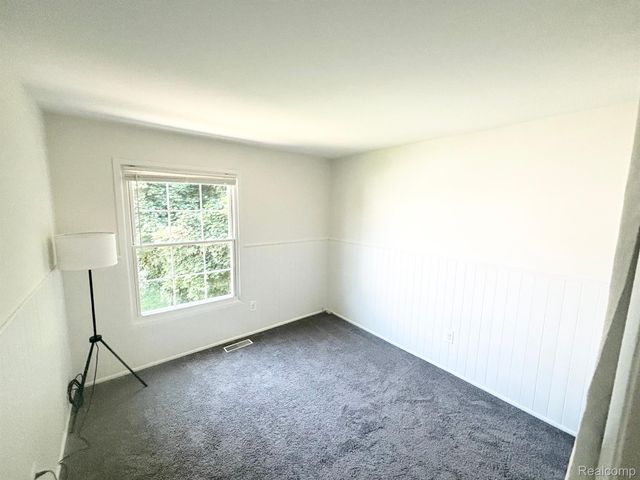 2814 WILLOW, Orion Charter Township, MI 48360
