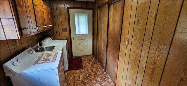 248 Plank Rd, Somerset Boro, PA 15501