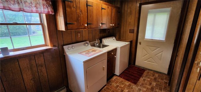 248 Plank Rd, Somerset Boro, PA 15501