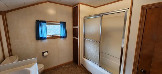 248 Plank Rd, Somerset Boro, PA 15501