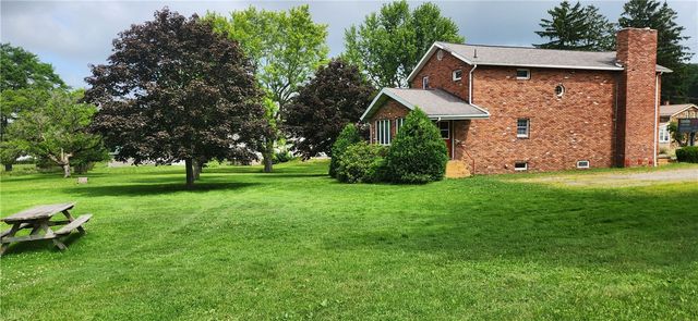 248 Plank Rd, Somerset Boro, PA 15501