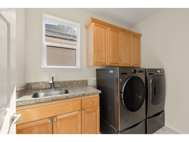 4092 Nw SCOTTSDALE Dr, Beaverton, OR 97006