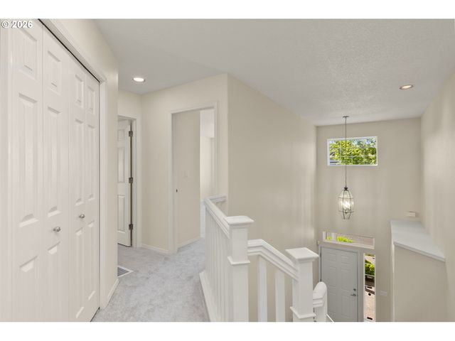 4092 Nw SCOTTSDALE Dr, Beaverton, OR 97006