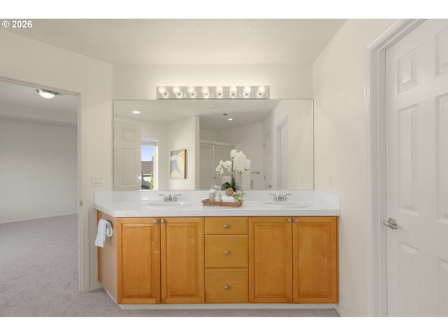 4092 Nw SCOTTSDALE Dr, Beaverton, OR 97006