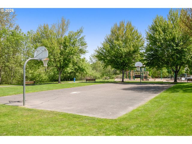 4092 Nw SCOTTSDALE Dr, Beaverton, OR 97006