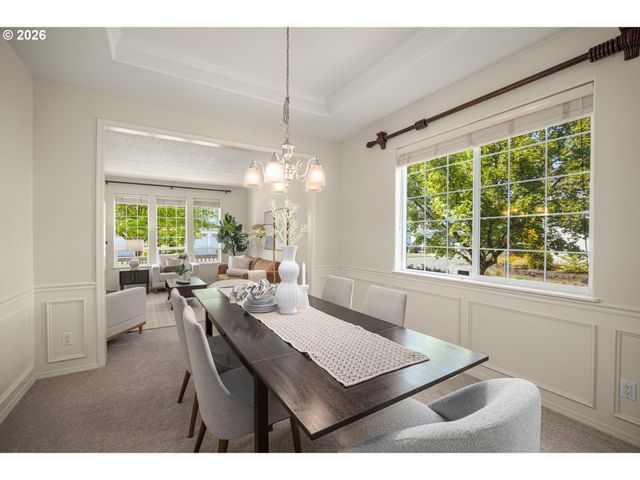 4092 Nw SCOTTSDALE Dr, Beaverton, OR 97006