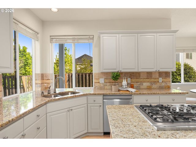 4092 Nw SCOTTSDALE Dr, Beaverton, OR 97006