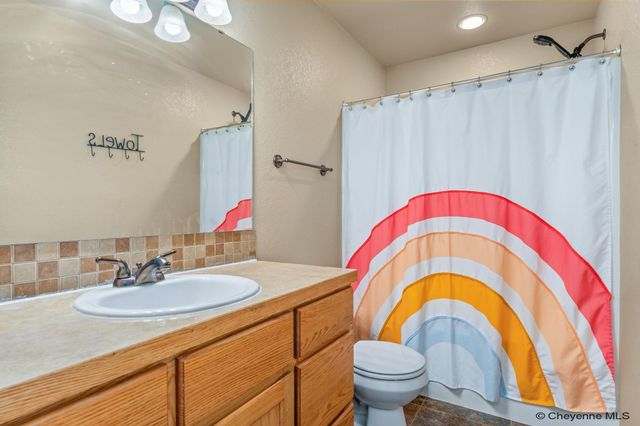 5428 ALEX RANCH RD, Cheyenne, WY 82007