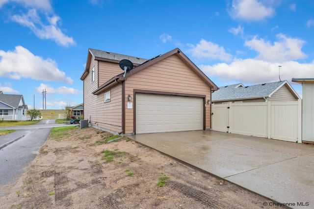 5428 ALEX RANCH RD, Cheyenne, WY 82007