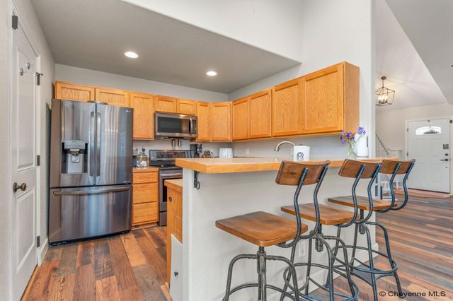 5428 ALEX RANCH RD, Cheyenne, WY 82007