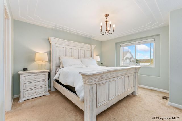 5428 ALEX RANCH RD, Cheyenne, WY 82007