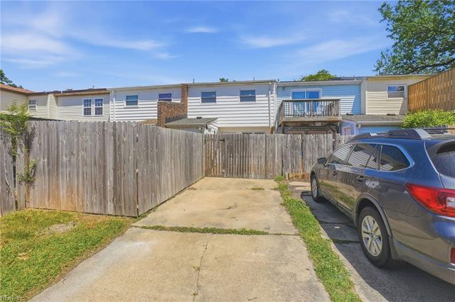 717 Tilden PL, Virginia Beach, VA 23451
