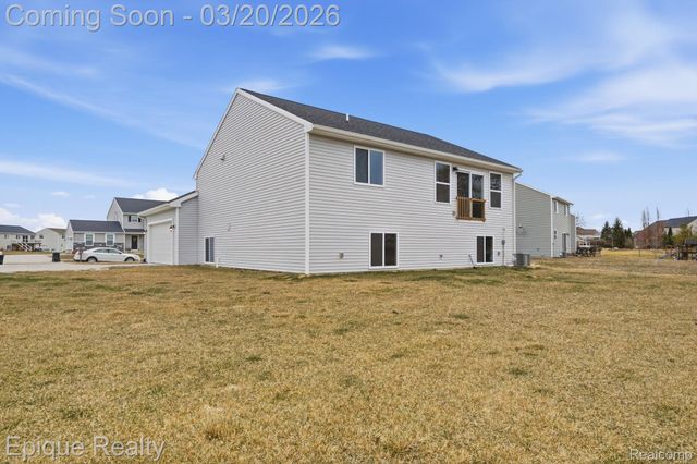 7201 Primrose Lane, Grand Blanc Charter Township, MI 48439