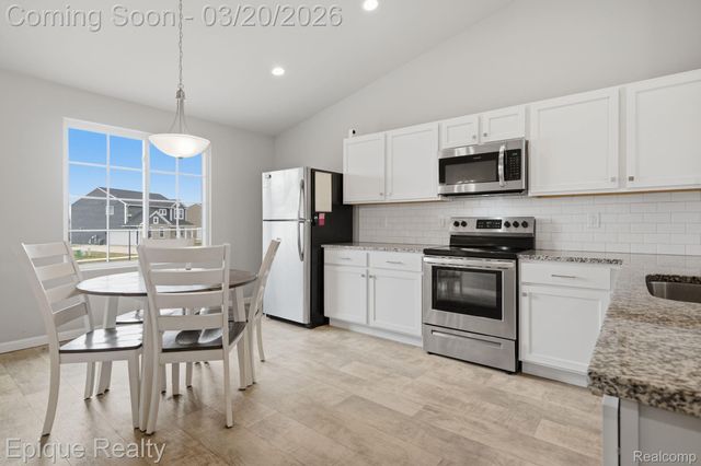 7201 Primrose Lane, Grand Blanc Charter Township, MI 48439