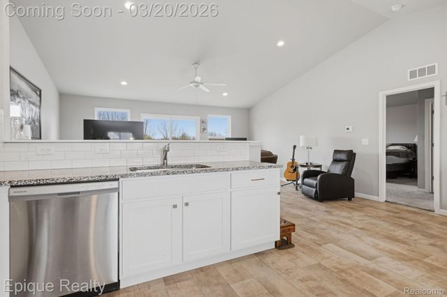 7201 Primrose Lane, Grand Blanc Charter Township, MI 48439